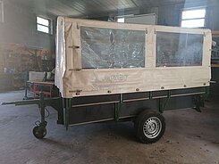 Planwagen für Weinbergsrundfahrten 